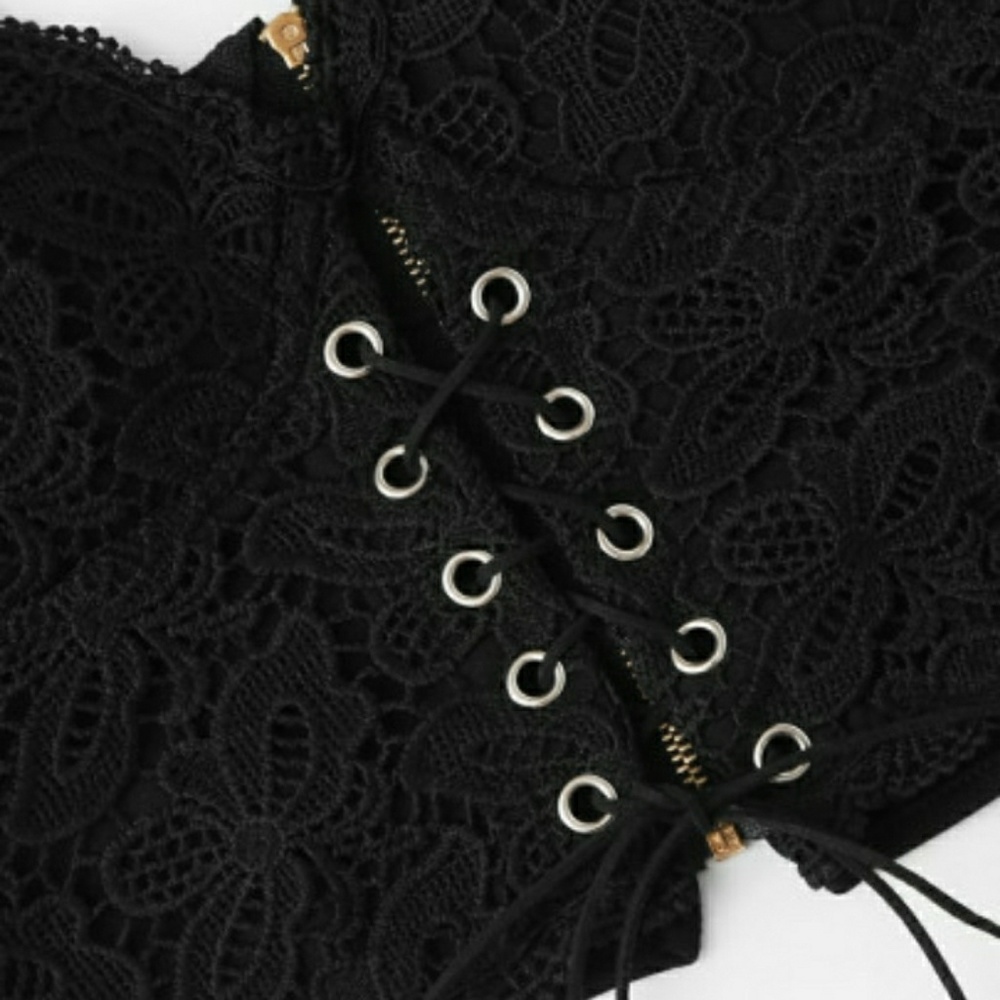 🚫SOLD Black Corset-Style Bustier - Picture 4 of 4